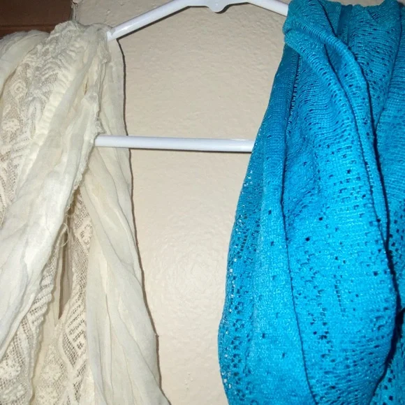 infinity scarf set - Picture 3 of 3